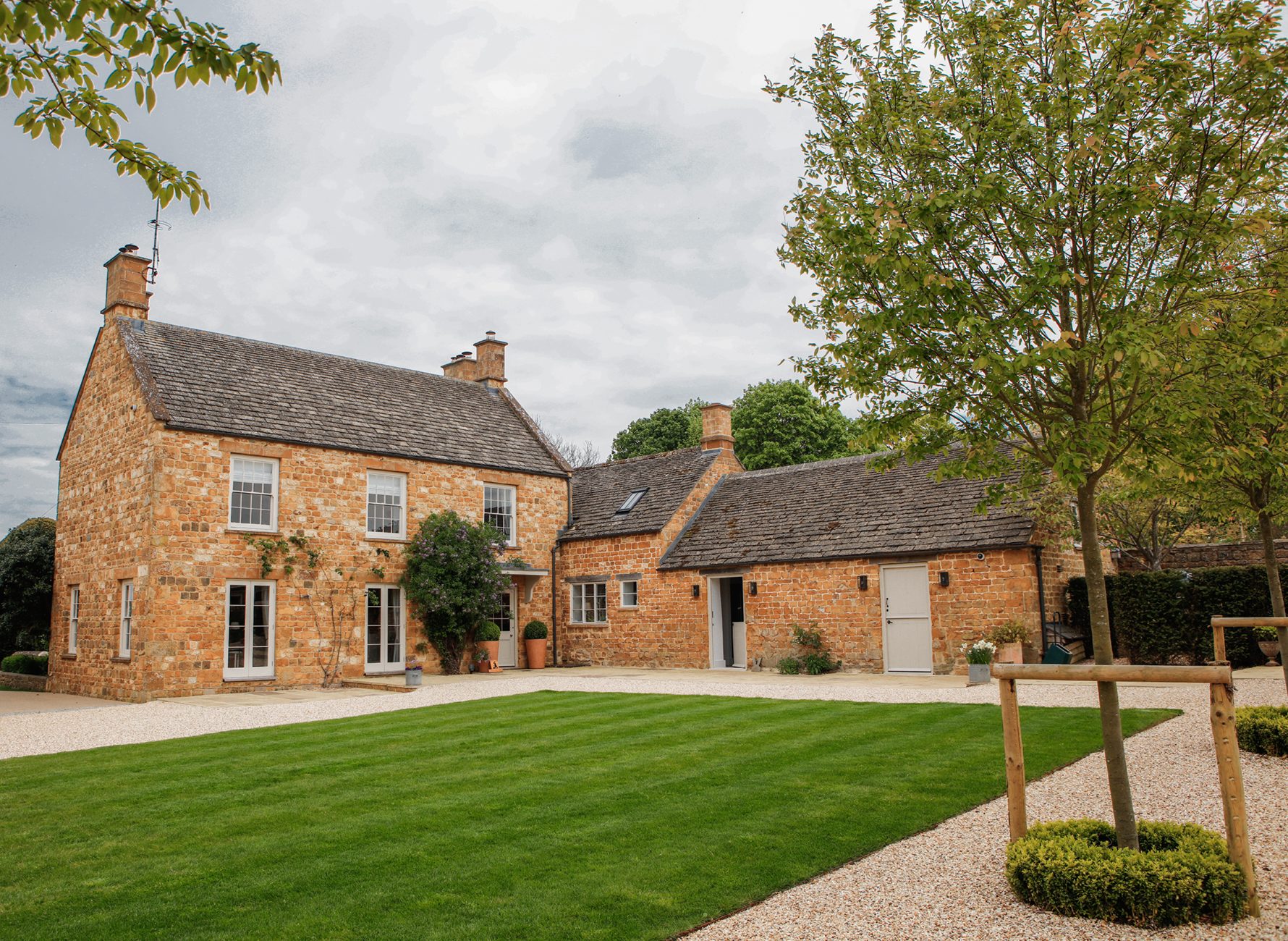 Corunium Construction · Oxfordshire Farmhouse · Unique Redevelopment
